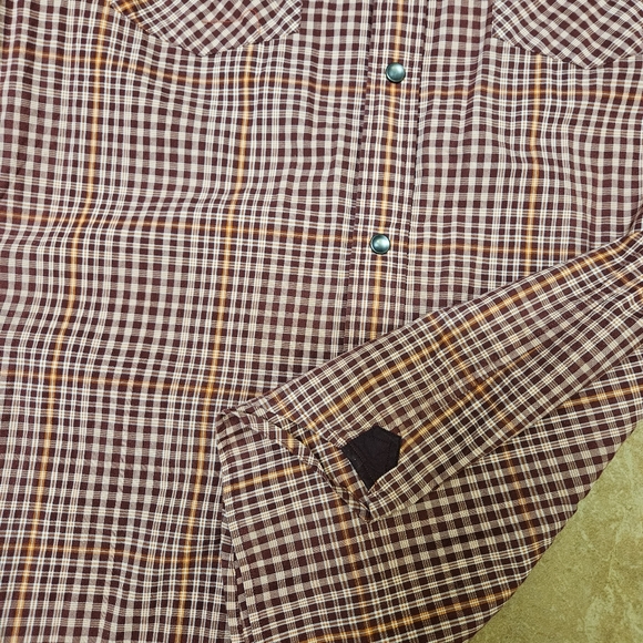 Banana Republic Mens Western Style Snap Button Up Maroon Plaid Shirt EUC sz L - Picture 2 of 3